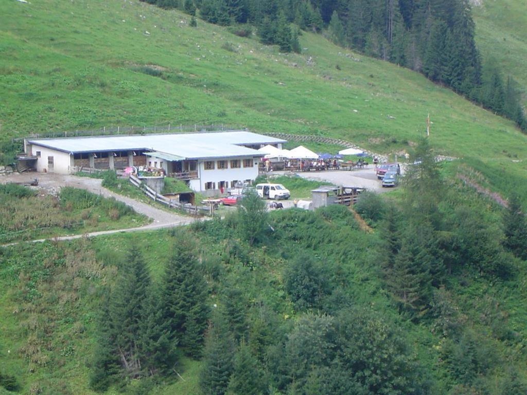 Haus Laerchenhof Villa Holzgau Exterior photo